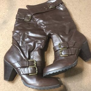Brown Bongo heel boots, boots are 14in tall